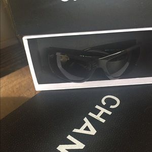 CHANEL SUNGLASSES 🕶